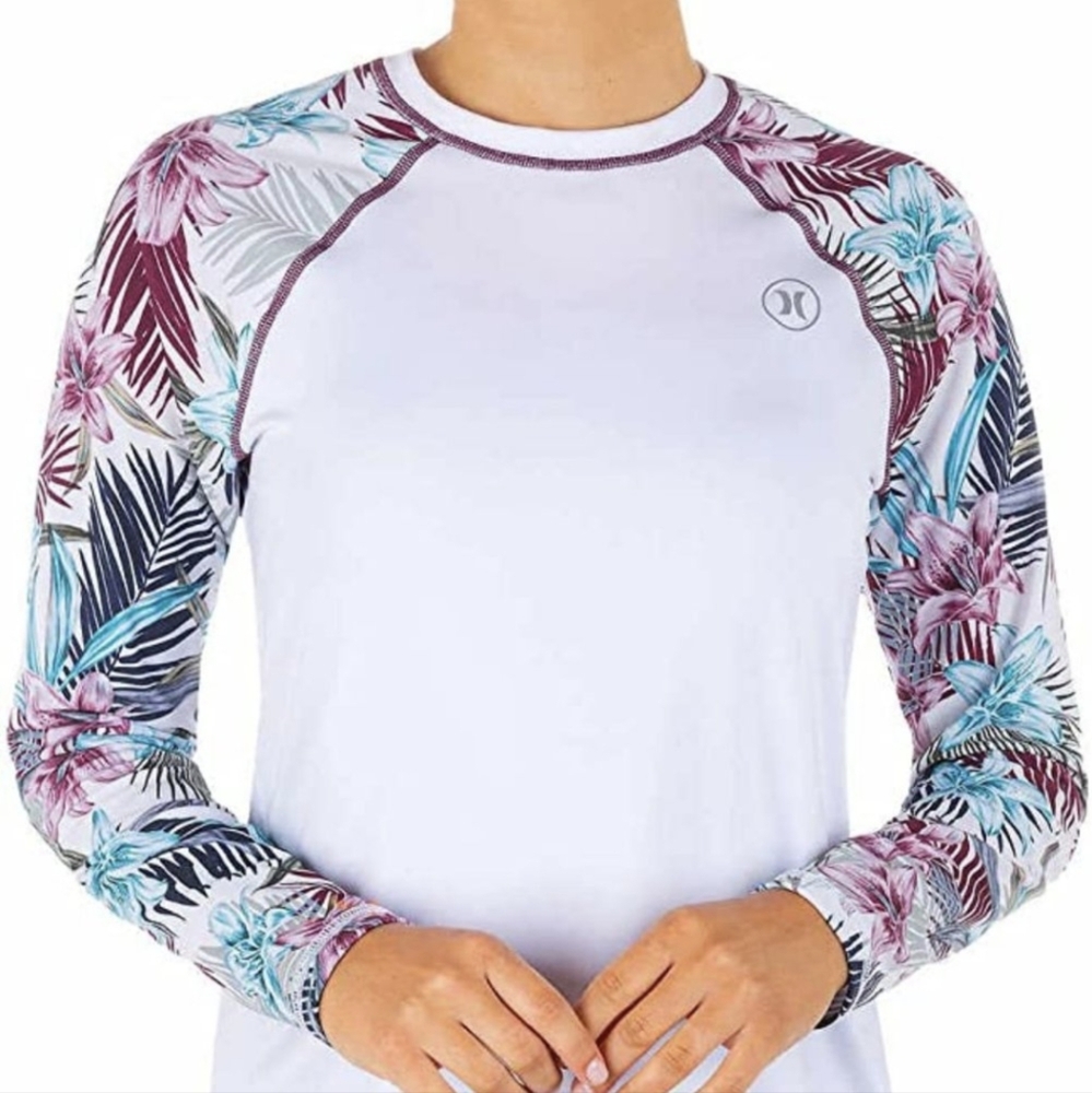 Hurley Long Sleeve UPF 50 rash guard long sleeve top Size small